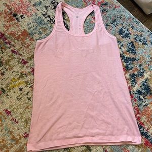 Lululemon workout top